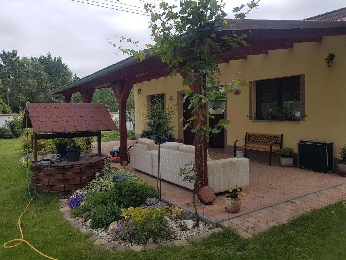 Ubytovani U Spacku Palava Novosedly  Dış mekan fotoğraf